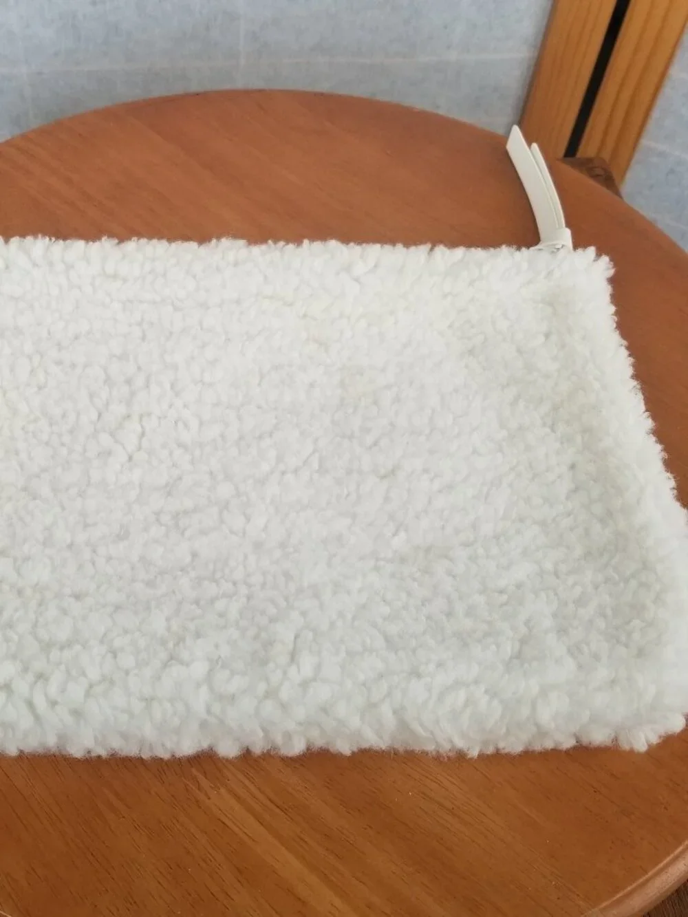 Fuzzy Sherpa Travel Bag Zip Closed Makeup Electronics EUC